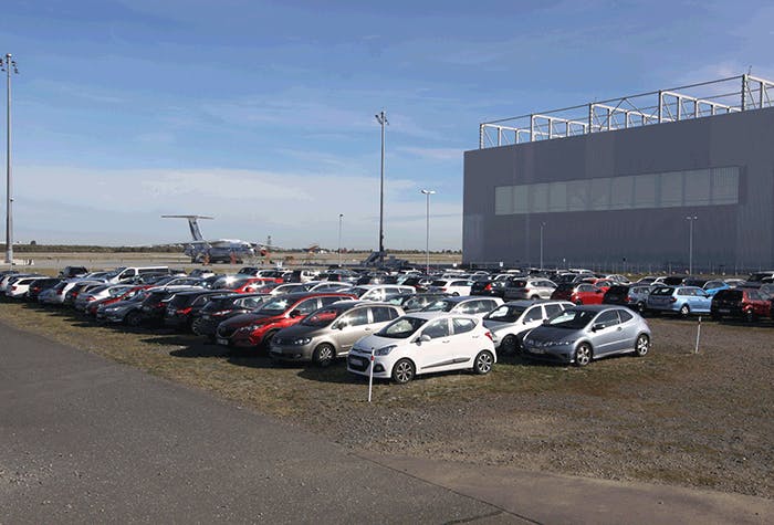 Günstig Parken Flughafen Leipzig Preisvergleich www.parken-und-fliegen.de